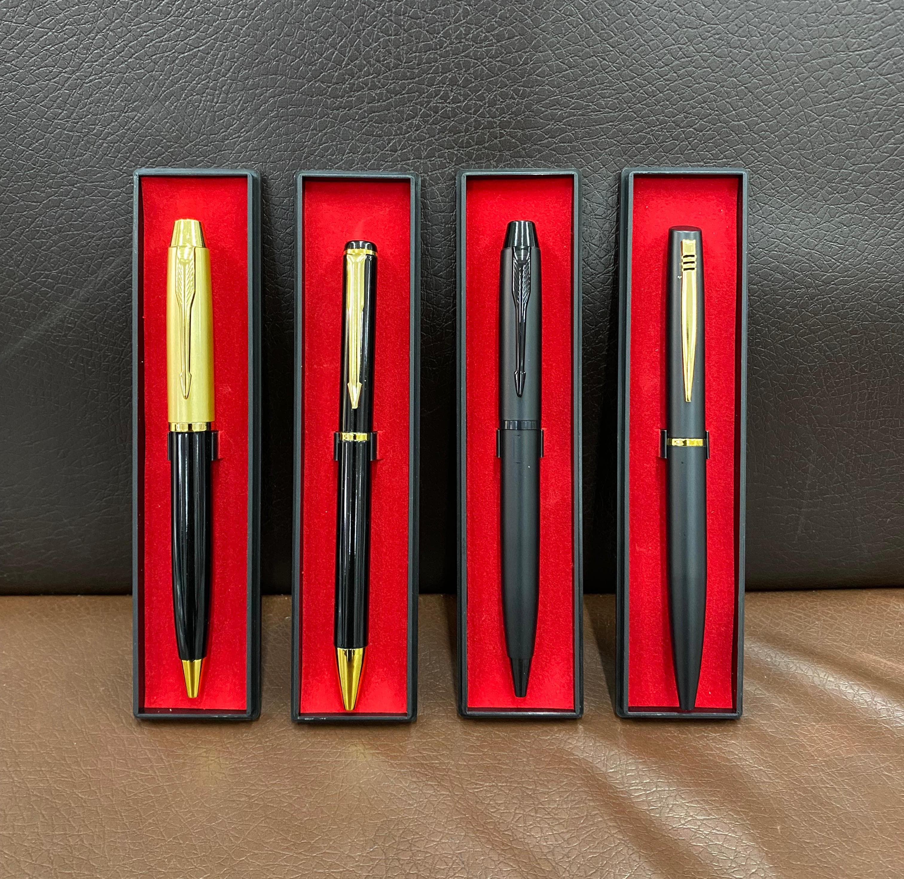 Metal Gift Pen With Box Rs:120/-